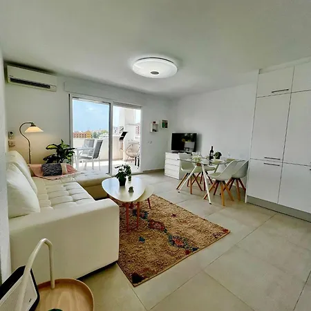 Lovely 1 Bedroom In Pueblo Evita * Бенальмадена